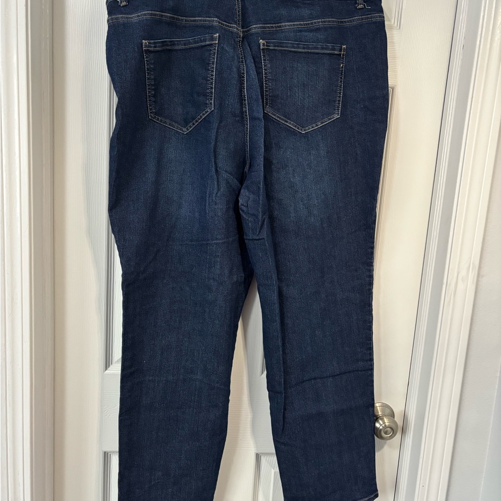 Women's Blue Jeans - Picture 4 of 4